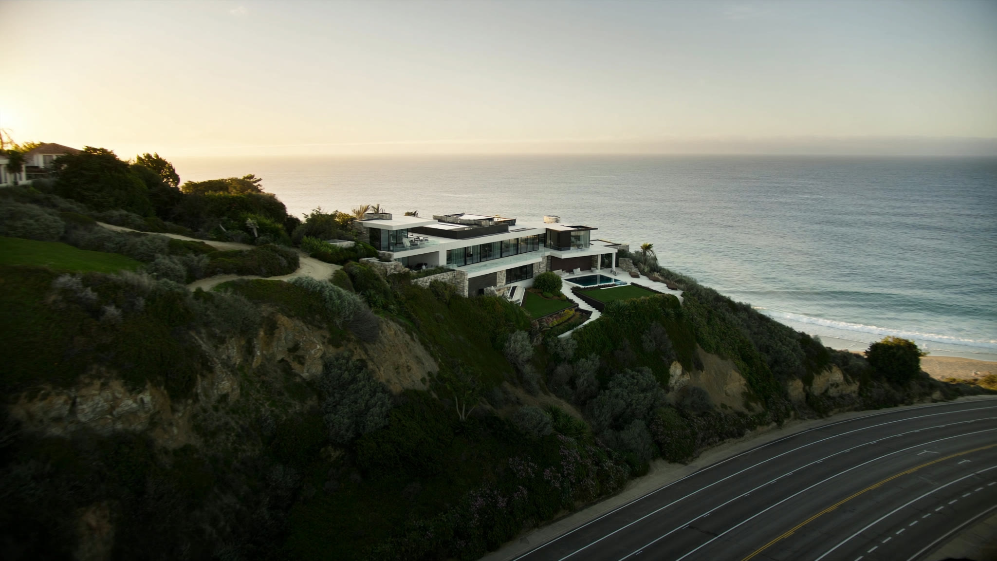 Viking refrigerator repair in Malibu, CA by an Onyx technician